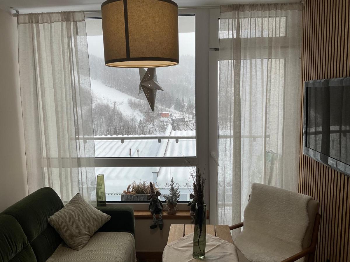 Hearth Hill View Apartment 乌斯特龙 外观 照片
